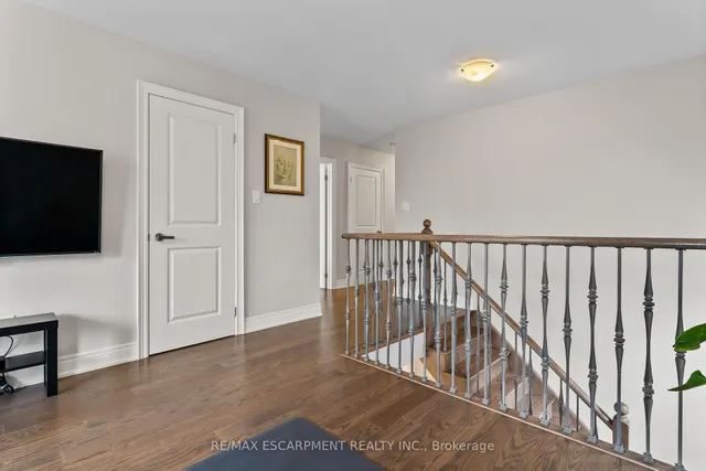 Additional property image - 129 Fingland Cres
