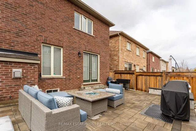 Additional property image - 129 Fingland Cres