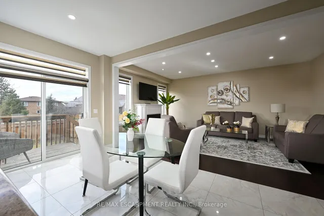 Additional property image - 71 Chaumont Dr