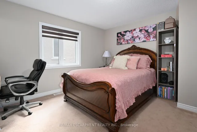 Additional property image - 71 Chaumont Dr