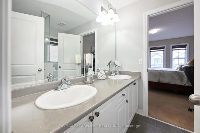 Additional property image - 71 Chaumont Dr