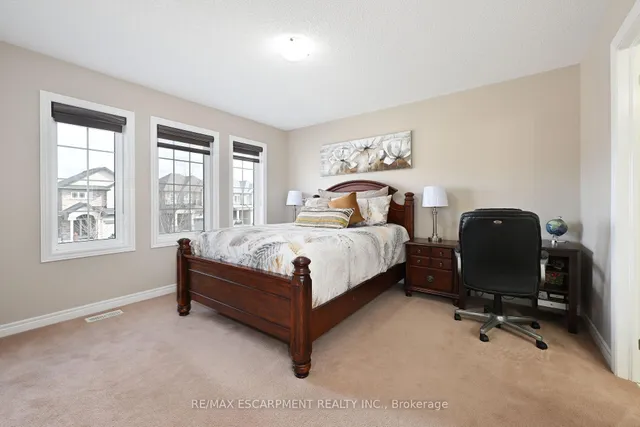 Additional property image - 71 Chaumont Dr