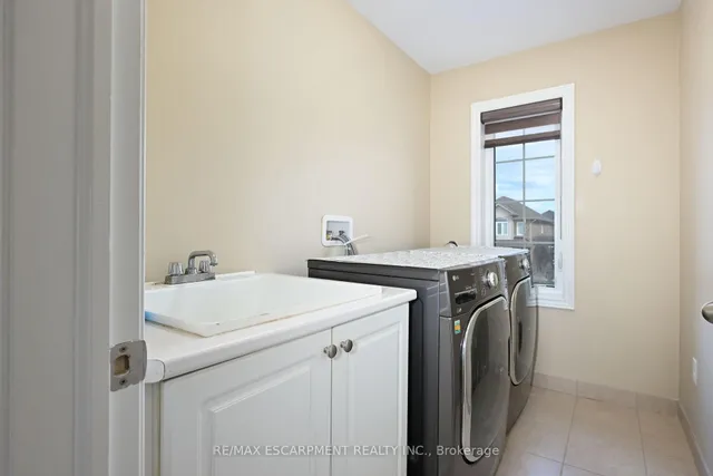 Additional property image - 71 Chaumont Dr