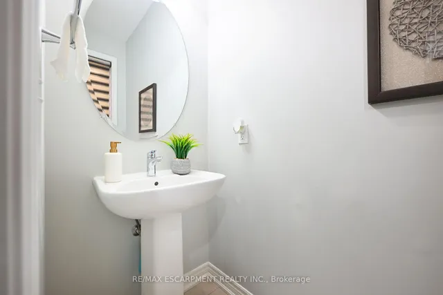 Additional property image - 71 Chaumont Dr