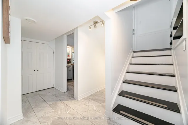 Additional image 16 of 32 East 44th St
