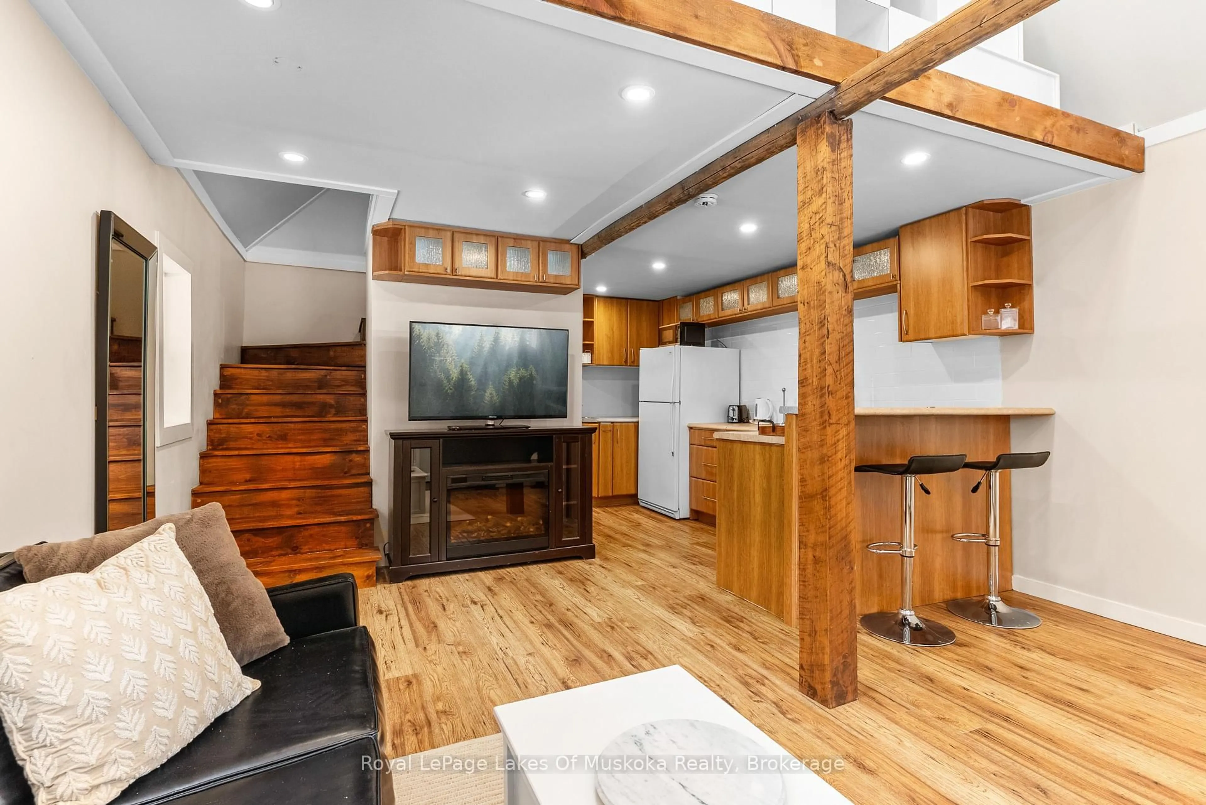 Open concept kitchen, wood/laminate floor for 87 Ferguson Rd, Armour Ontario P0A 1C0