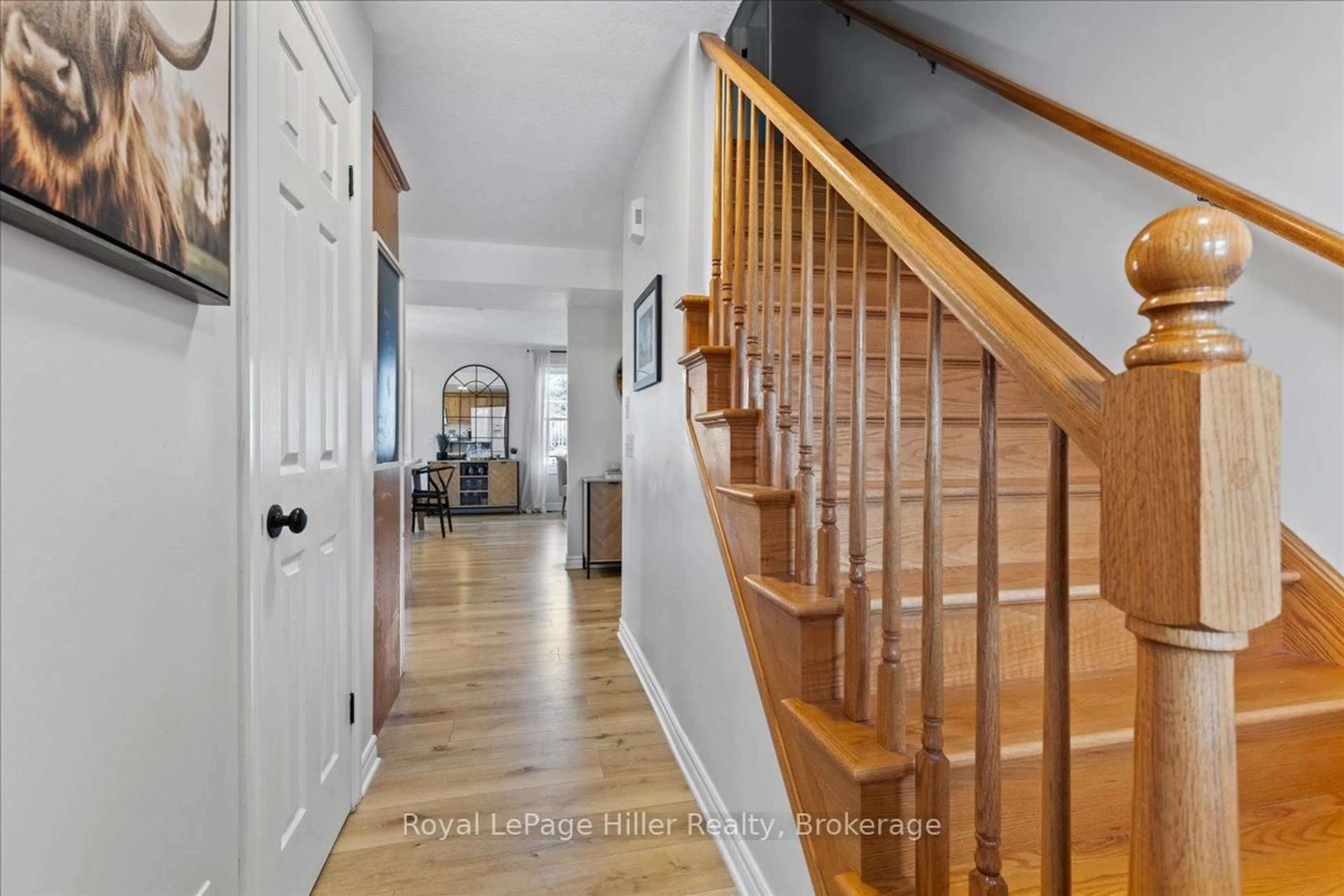 Indoor entryway for 187 Southvale Rd, St. Marys Ontario N4X 1E9