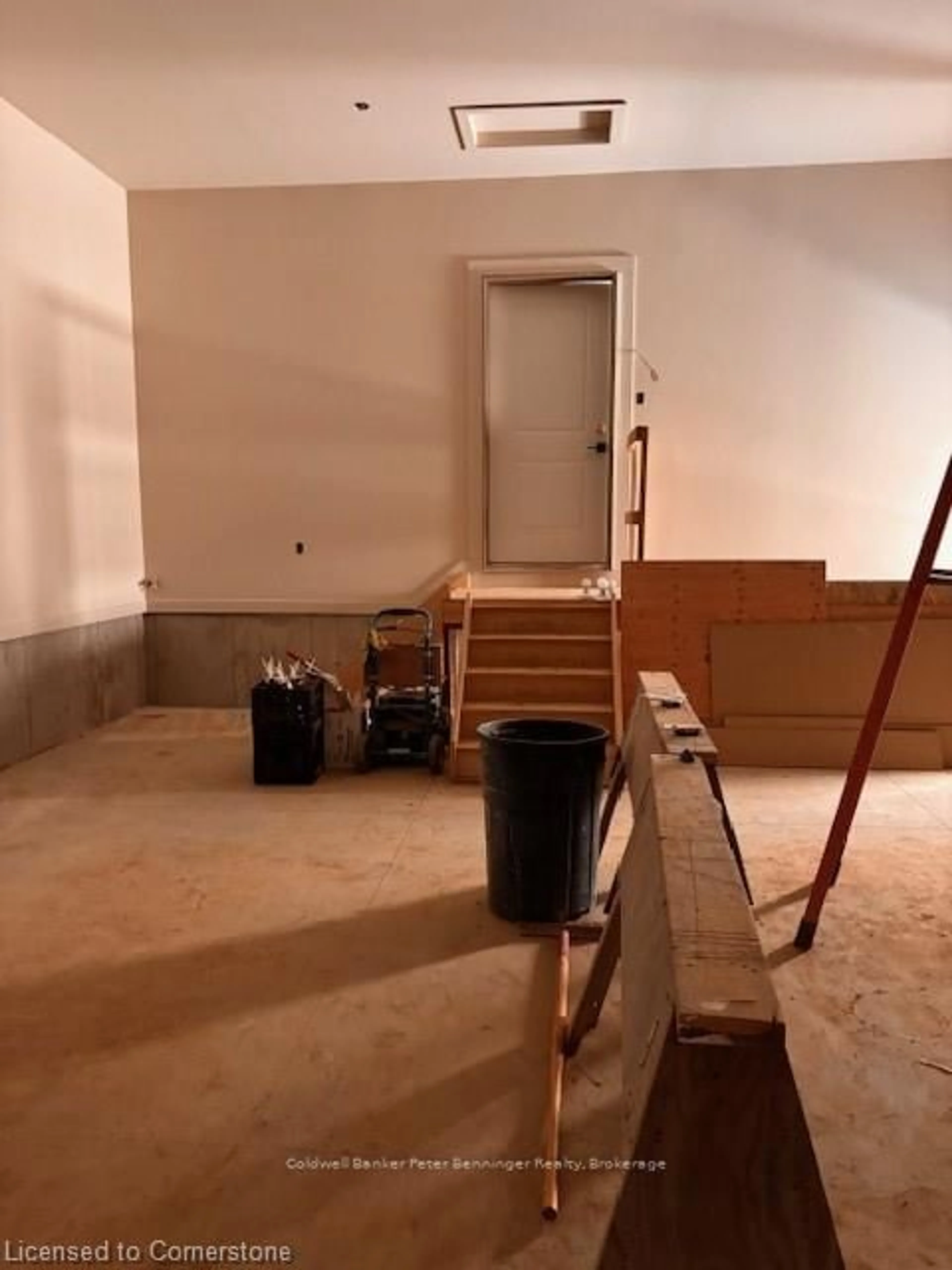 A pic of a room for 117 Pugh St, Perth East Ontario N0K 1M0