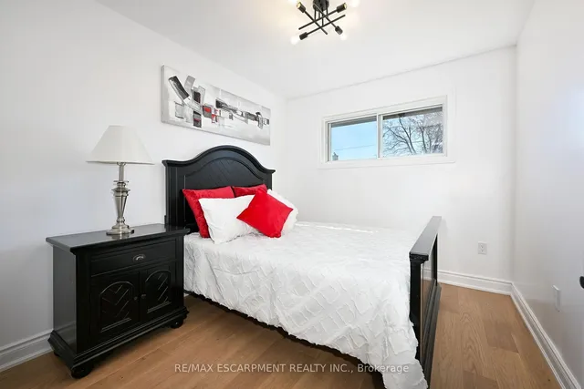 Additional property image - 812 Tenth Ave