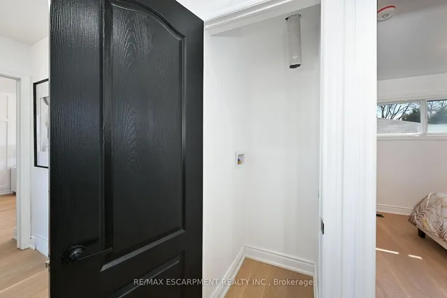 Additional property image - 812 Tenth Ave