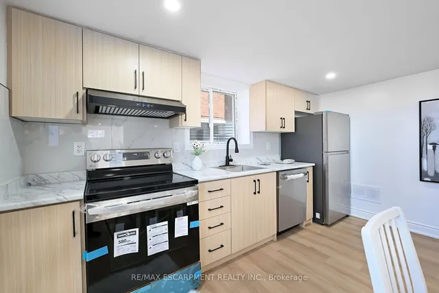 Additional property image - 812 Tenth Ave