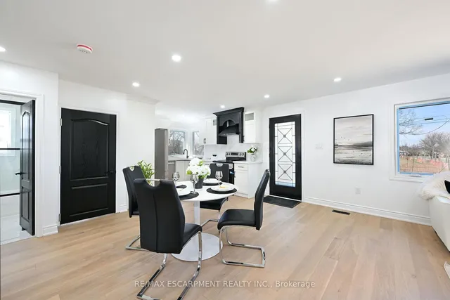 Additional property image - 812 Tenth Ave