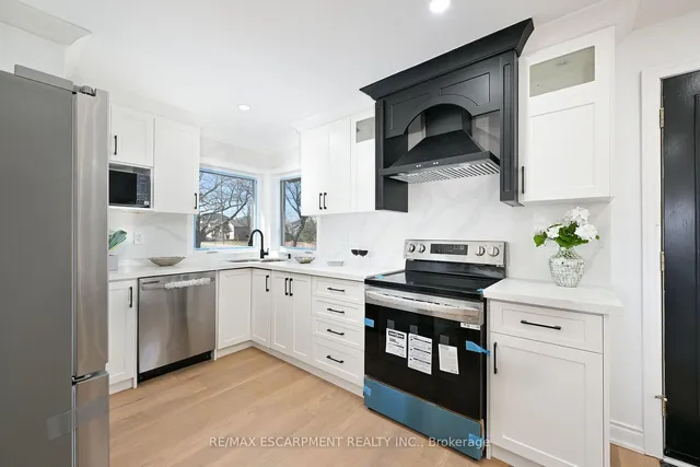 Additional property image - 812 Tenth Ave