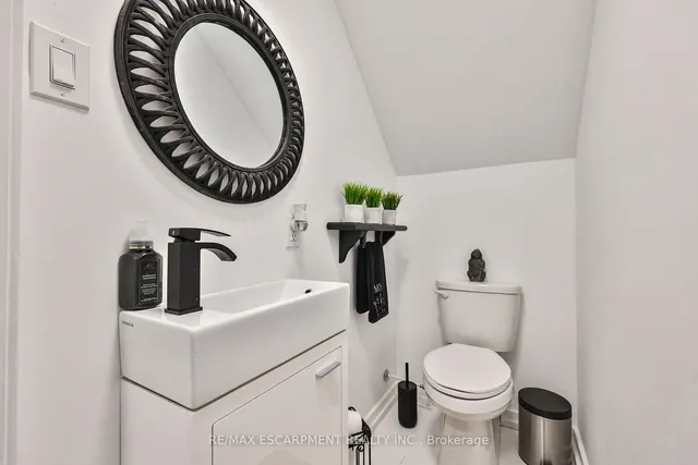 Additional property image - 60 Galbraith Dr