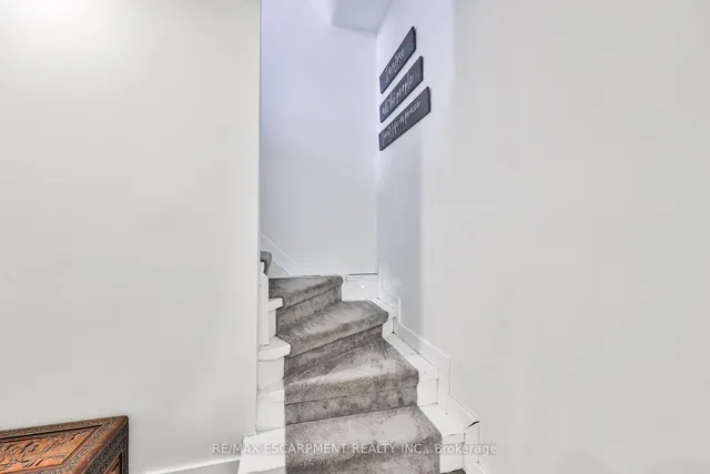 Additional property image - 60 Galbraith Dr