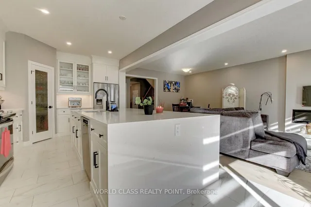 Additional property image - 621 Florencedale Cres
