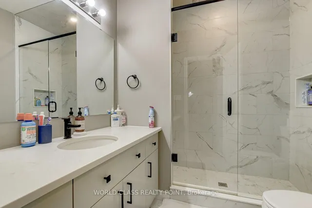 Additional property image - 621 Florencedale Cres