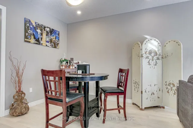 Additional property image - 621 Florencedale Cres