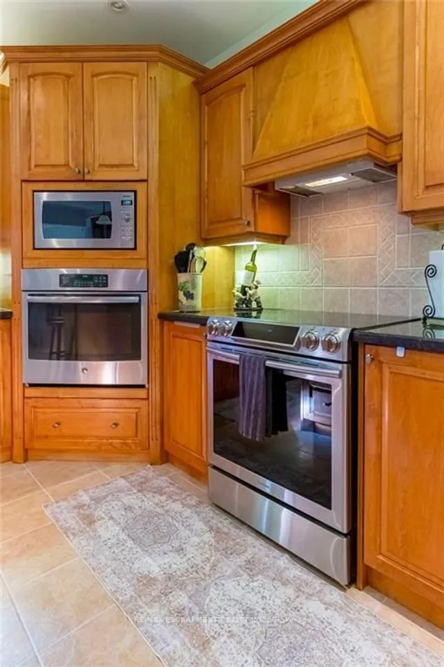 Additional property image - 2 Donnici Dr