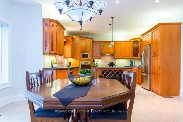 Additional property image - 2 Donnici Dr