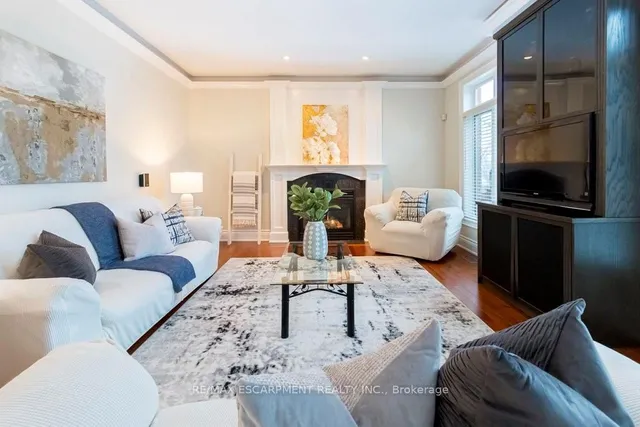 Additional property image - 2 Donnici Dr