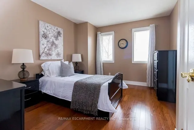 Additional property image - 2 Donnici Dr