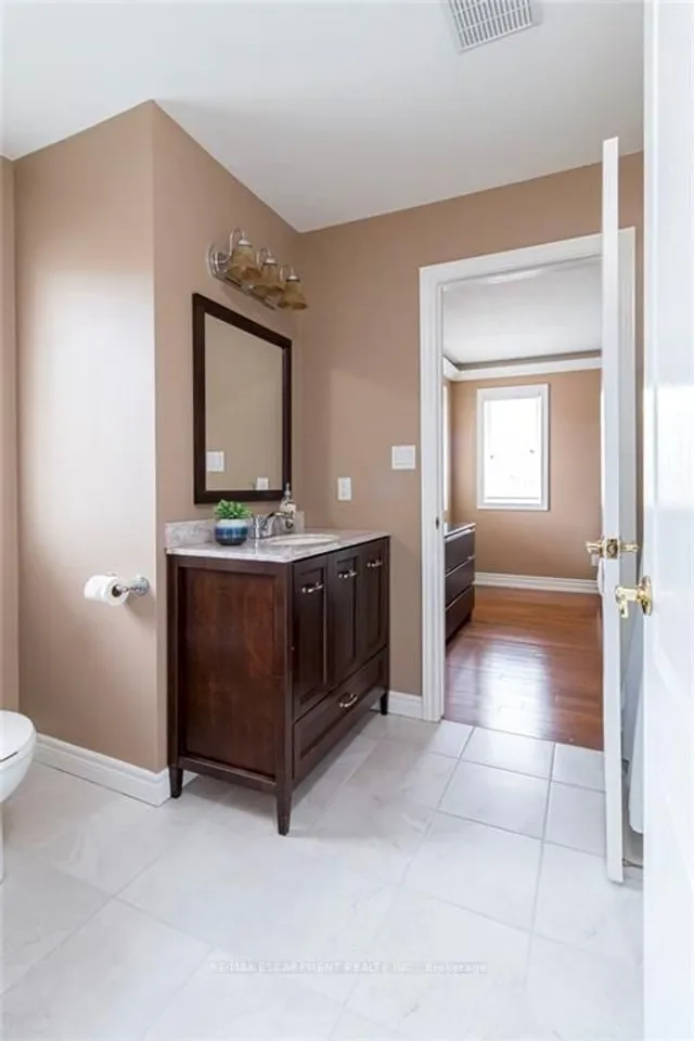 Additional property image - 2 Donnici Dr