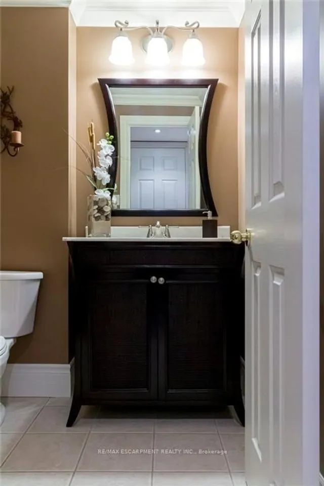 Additional property image - 2 Donnici Dr