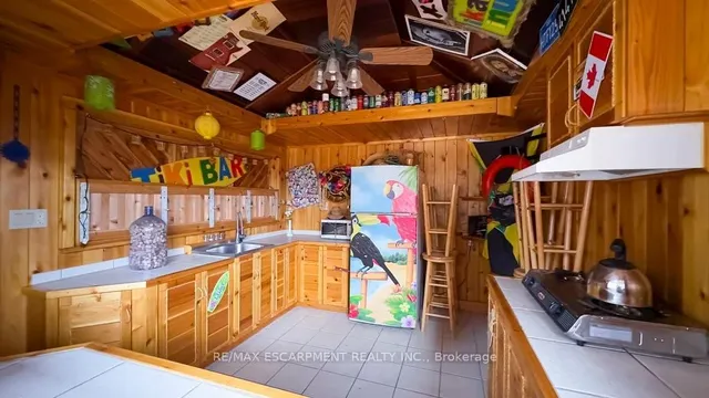 Additional property image - 2 Donnici Dr
