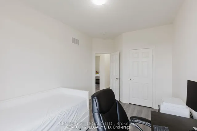 Additional image 7 of 180 Agro St