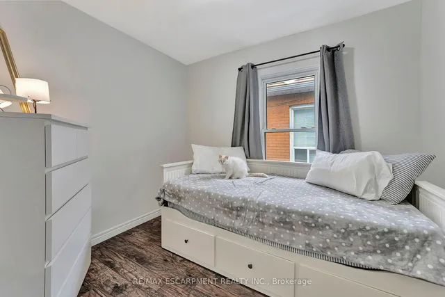 Additional property image - 65 Connaught Ave