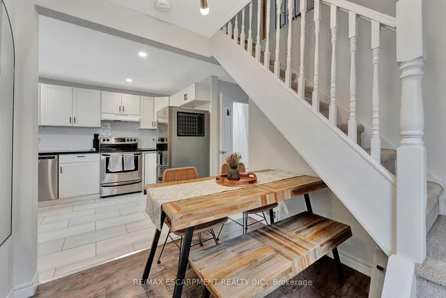 Additional property image - 65 Connaught Ave