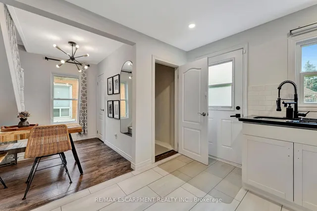Additional property image - 65 Connaught Ave