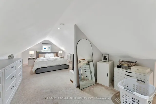Additional property image - 65 Connaught Ave