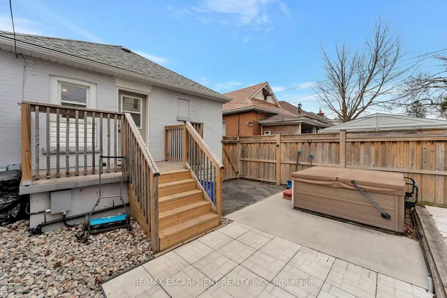 Additional property image - 65 Connaught Ave