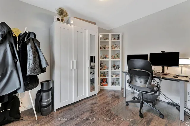 Additional property image - 65 Connaught Ave