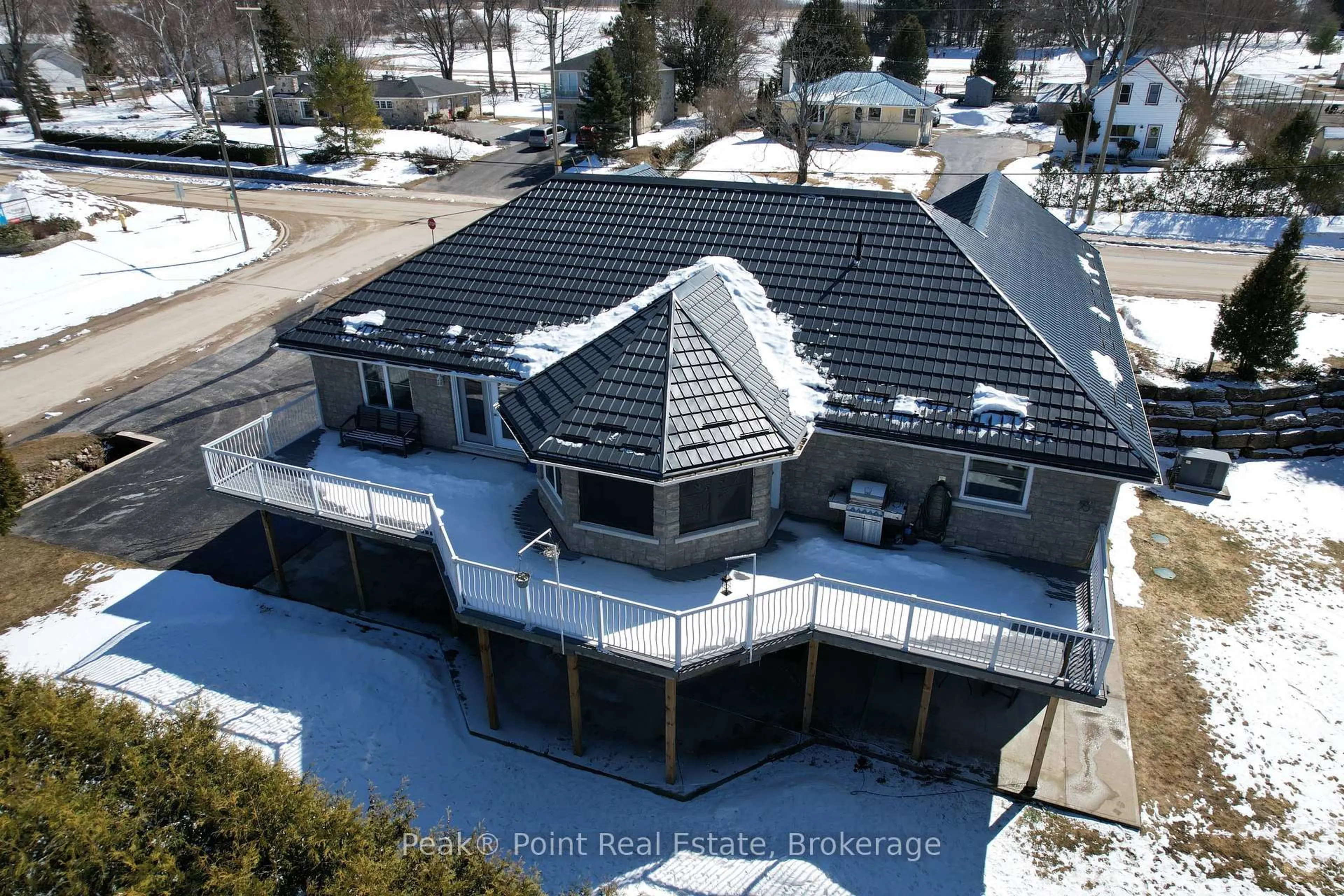 A pic from outside/outdoor area/front of a property/back of a property/a pic from drone, unknown for 20 Moore St, Northern Bruce Peninsula Ontario N0H 1W0