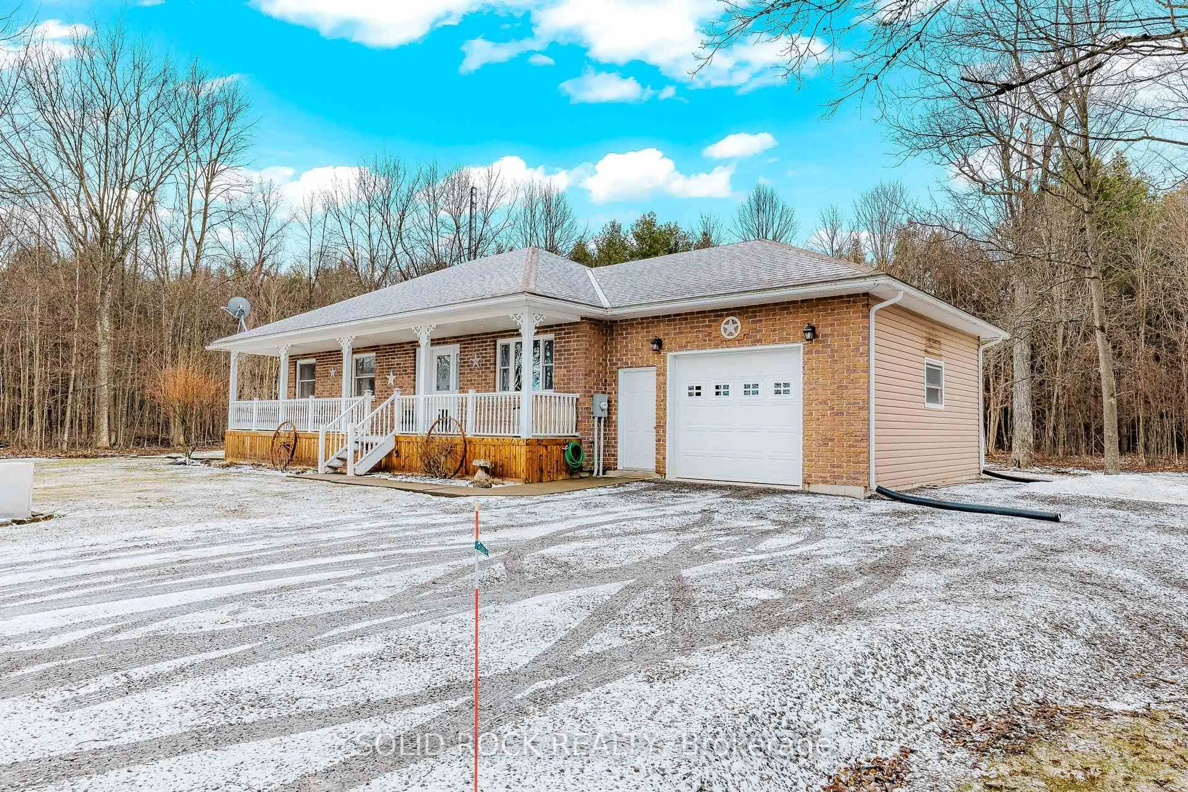 Home with brick exterior material, unknown for 450 Kitley Line 9 Rd, Elizabethtown-Kitley Ontario K0E 1H0