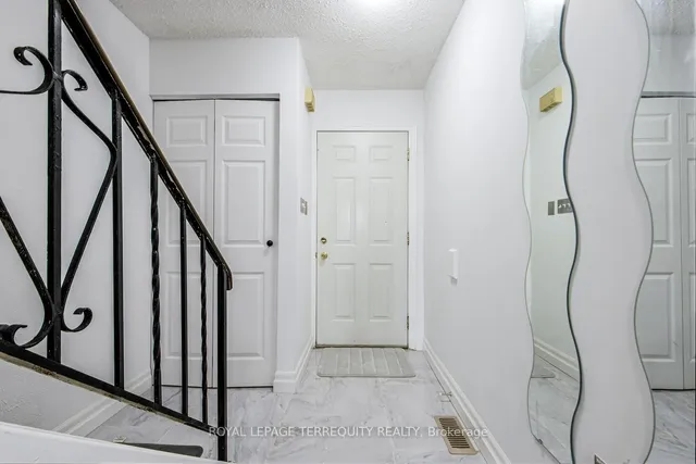 Additional property image - 33 Rochelle Ave Unit 51