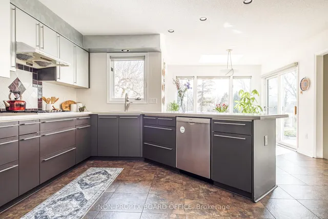Additional property image - 111 Saint Margarets Rd