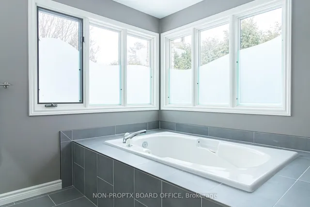 Additional property image - 111 Saint Margarets Rd