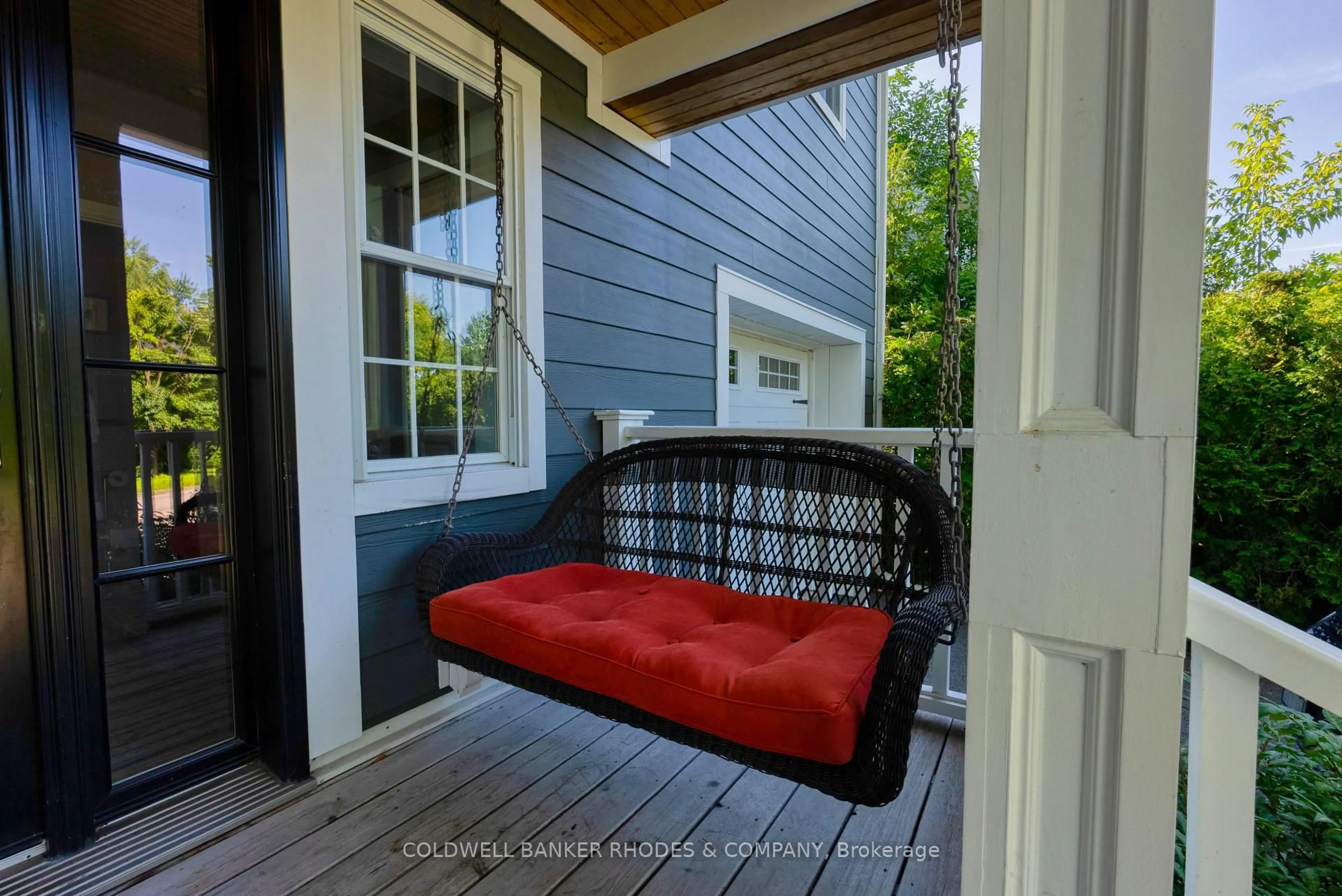 Unknown for 21 Braemar St, Ottawa Ontario K1K 3C4