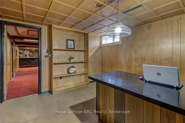 Additional property image - 6 Lilacside Dr