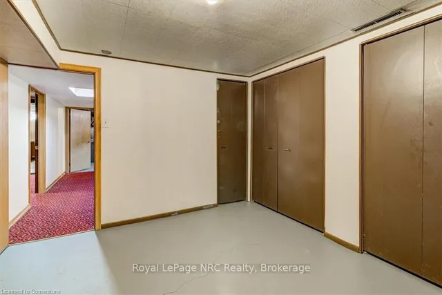 Additional property image - 6 Lilacside Dr