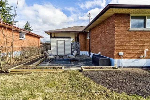 Additional property image - 6 Lilacside Dr