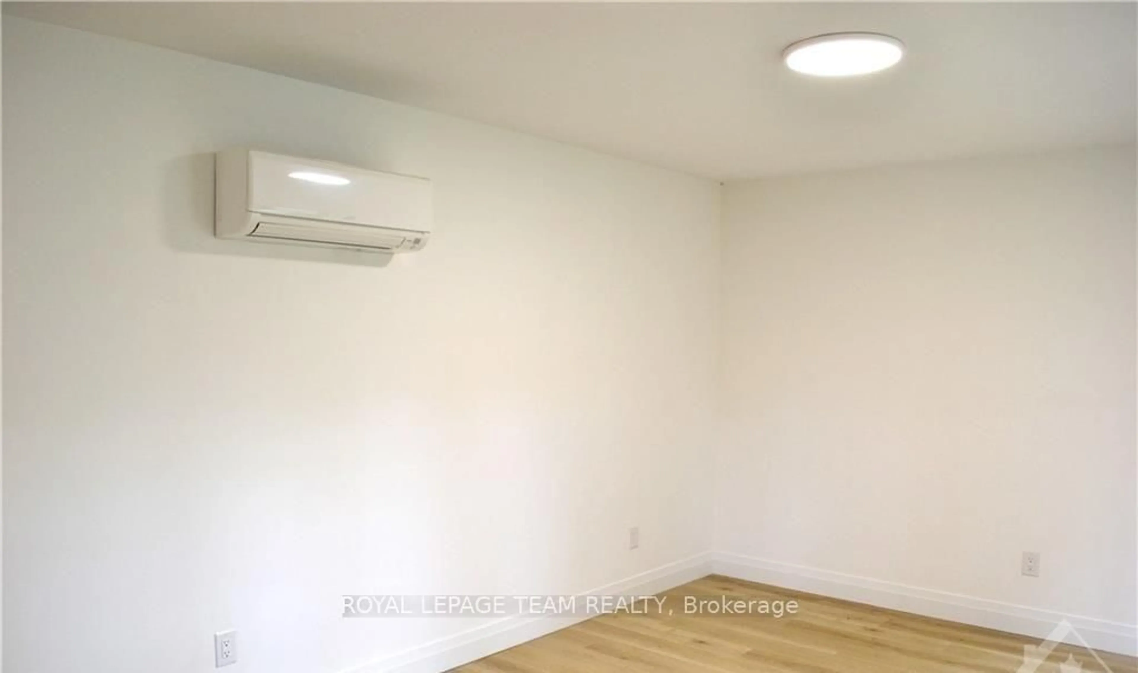 A pic of a room for 503 Athlone Ave, Ottawa Ontario K1Z 5M9