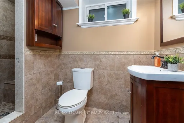 Additional property image - 63 Seneca Ave