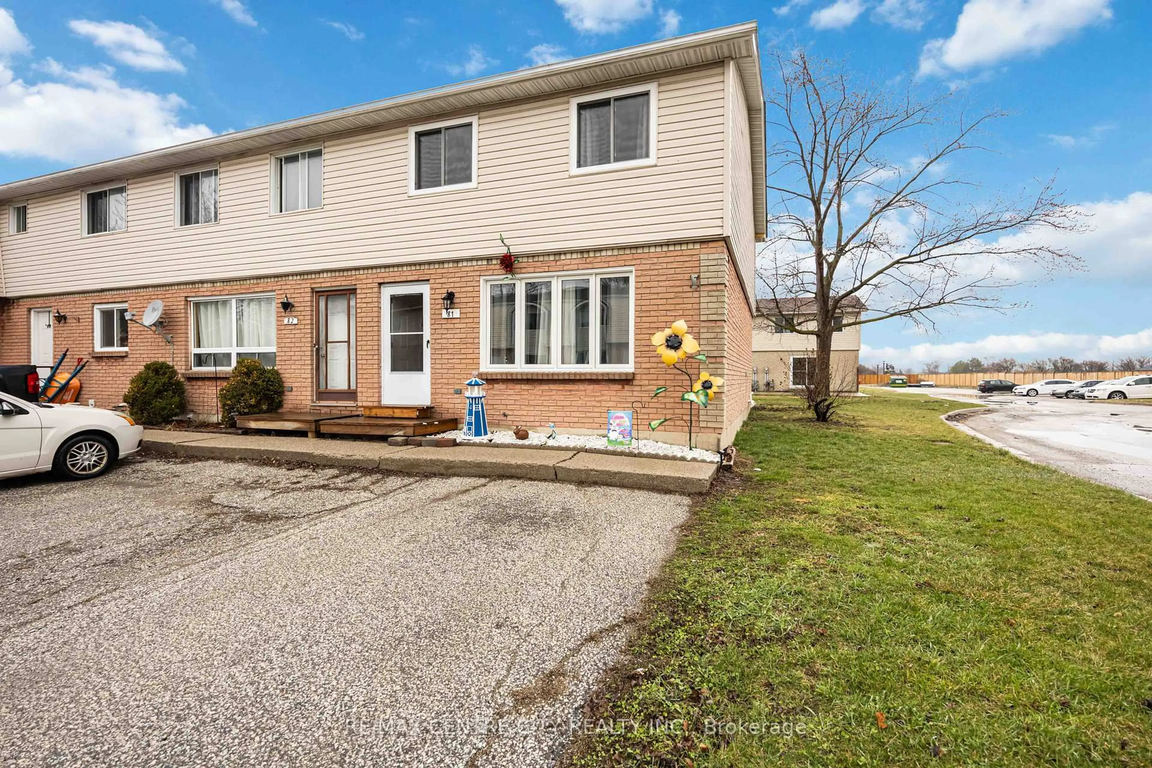 Unknown for 348 Cameron St #81, St. Clair Ontario N0N 1G0