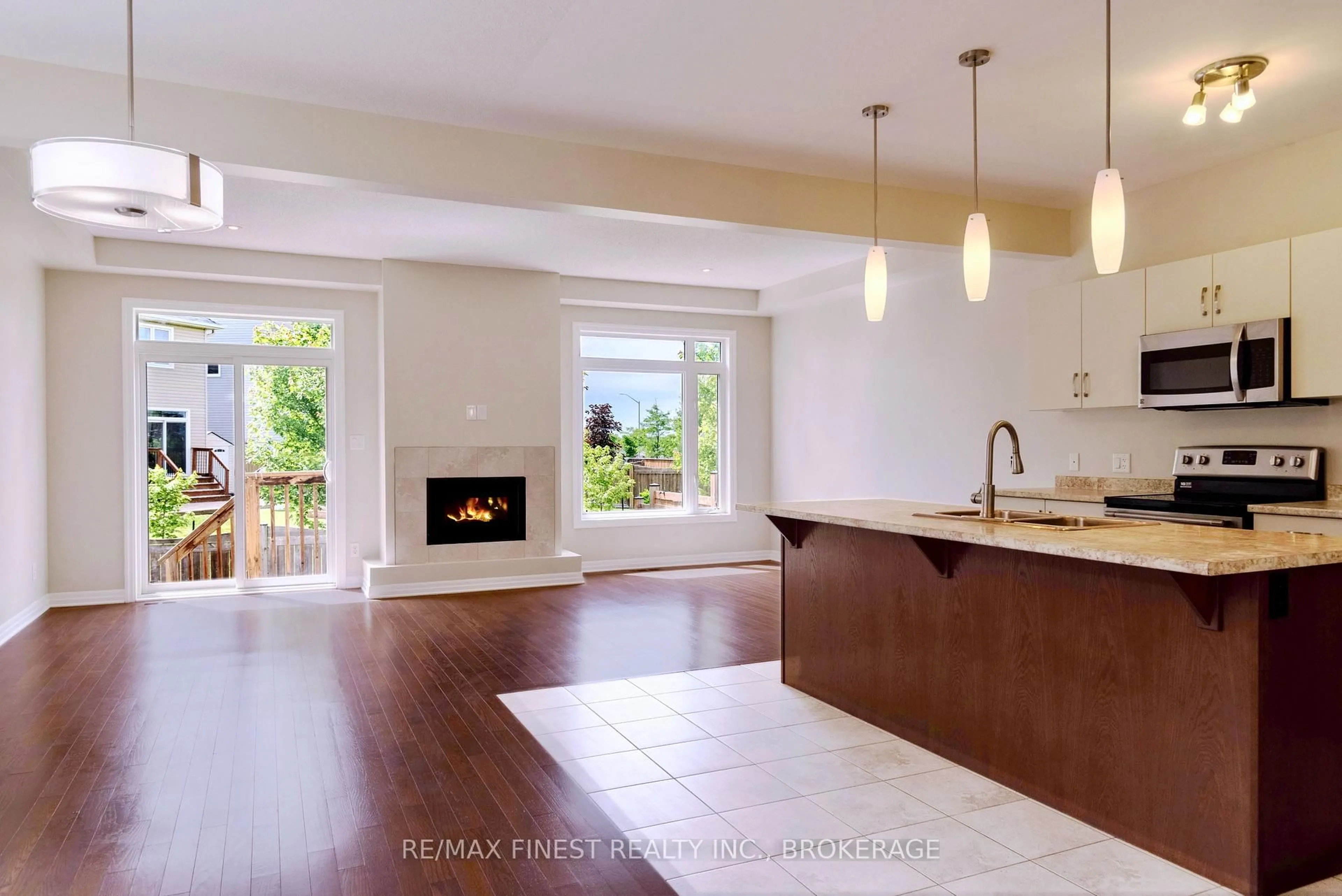 Open concept kitchen, unknown for 1085 Woodhaven Dr, Kingston Ontario K7P 0H7