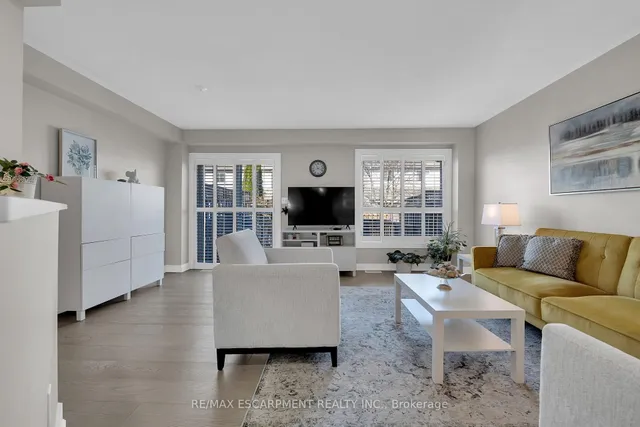Additional property image - 174 Highbury Dr Unit 13